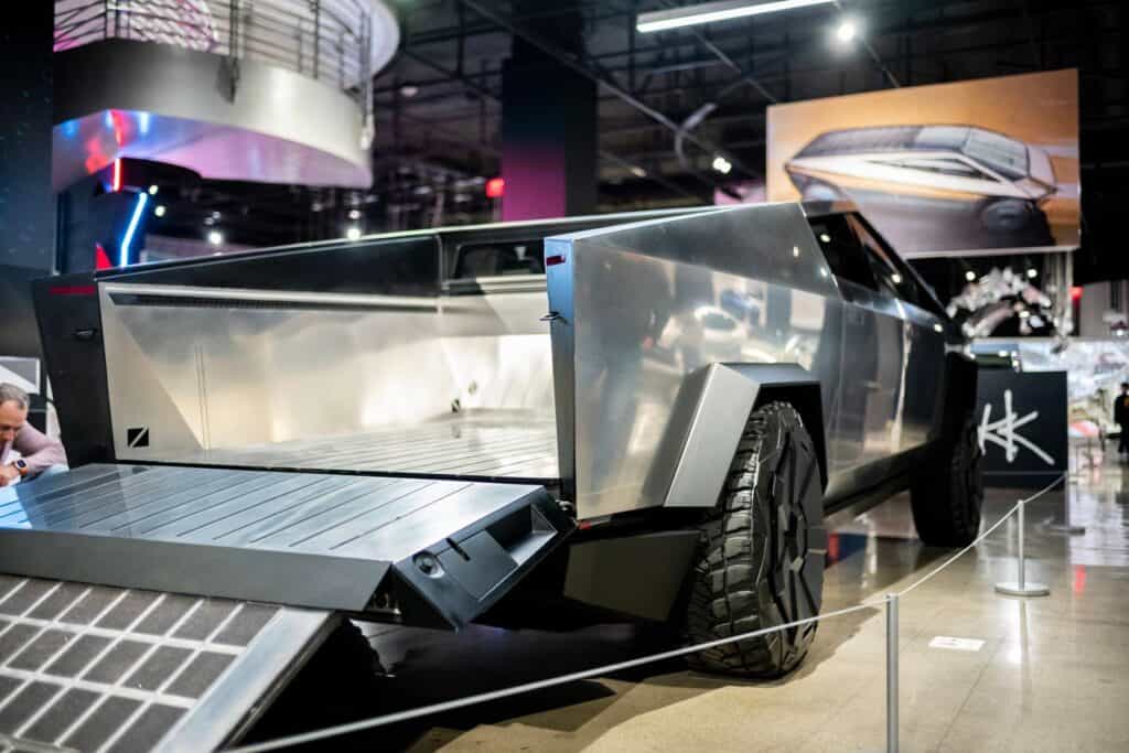 Qué precio tiene el Tesla Cybertruck