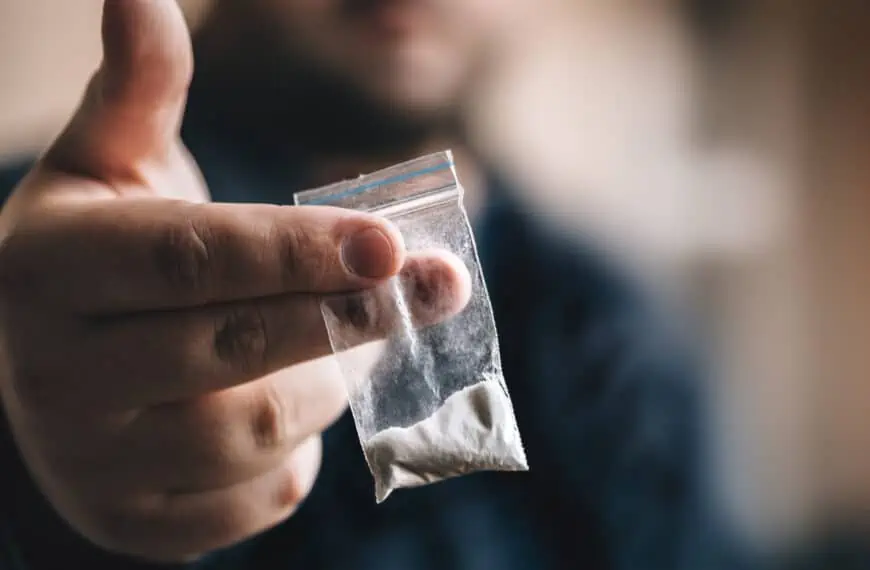 cbp detiene dos operaciones de contrabando de cocaina