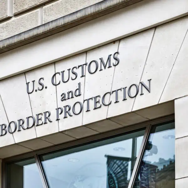 CBP Confisca Gran Suma de Dinero en la Frontera de Estados Unidos con México.