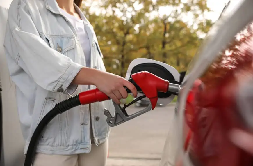 gasolineras permitiran el autoservicio