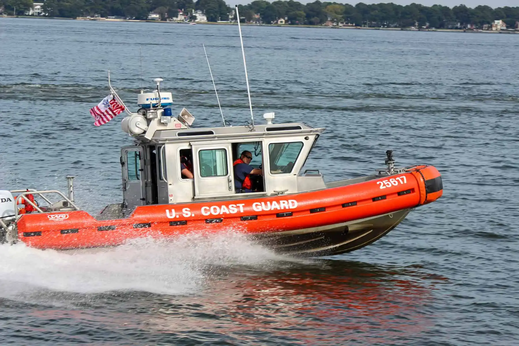 guardia costera rescata a un ciudadano estadounidense